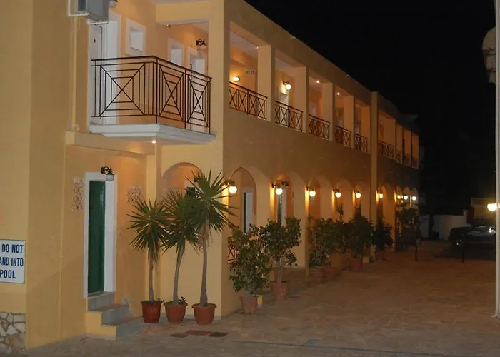 Complex Lemon Grove Kavos