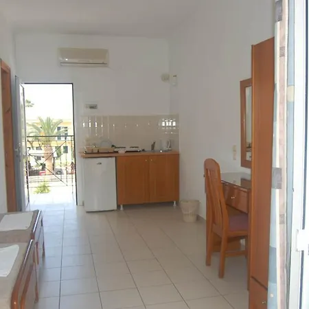 Complex Lemon Grove Aparthotel Kavos
